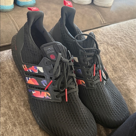 Adidas Ultra Boost 4.0 DNA Black with Red Accents Chinese New Year 12 NWOT main image 8